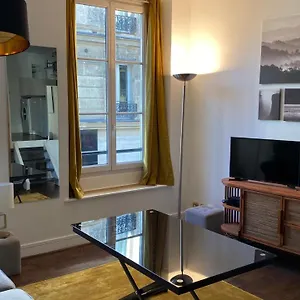 Marais Joli Deux Pieces Paris