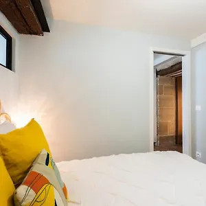  Apartment Charming - Marais Quarter - 6p - 2bdr - Center Of