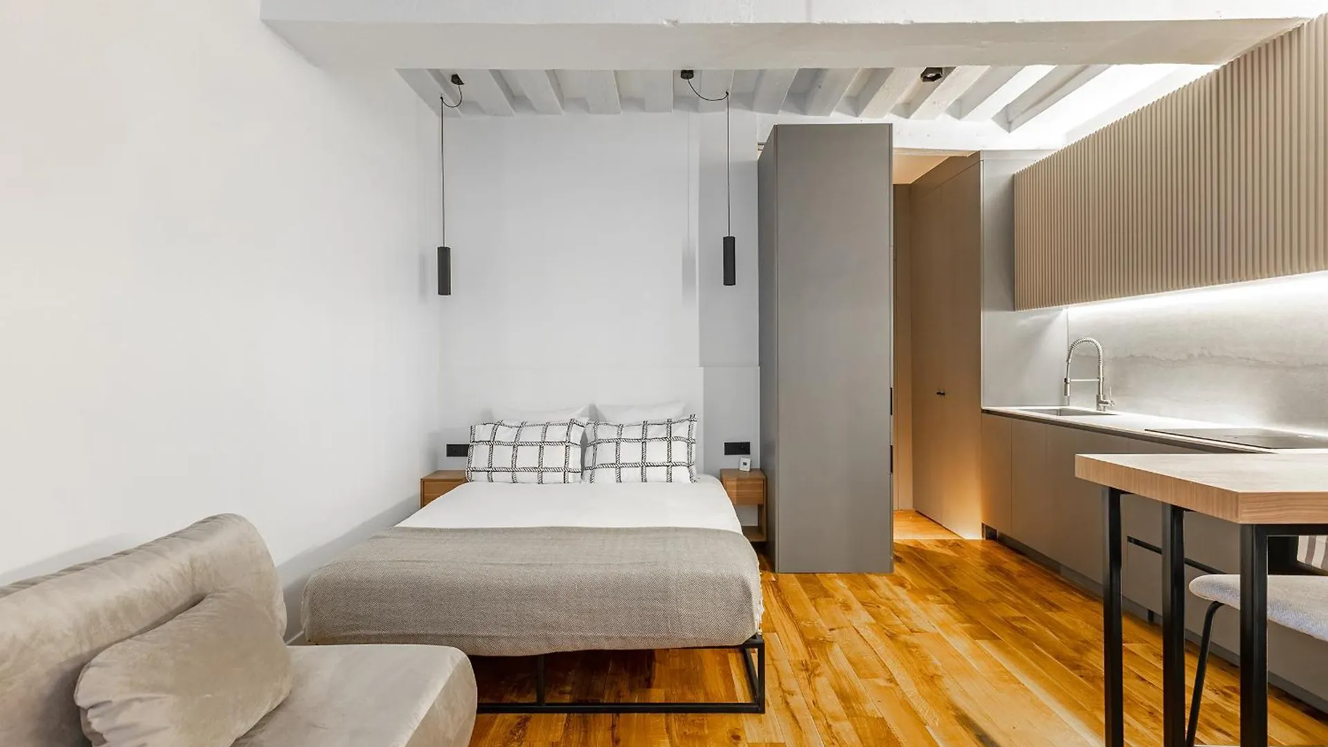 La Suite Parisienne 0*, Paris France