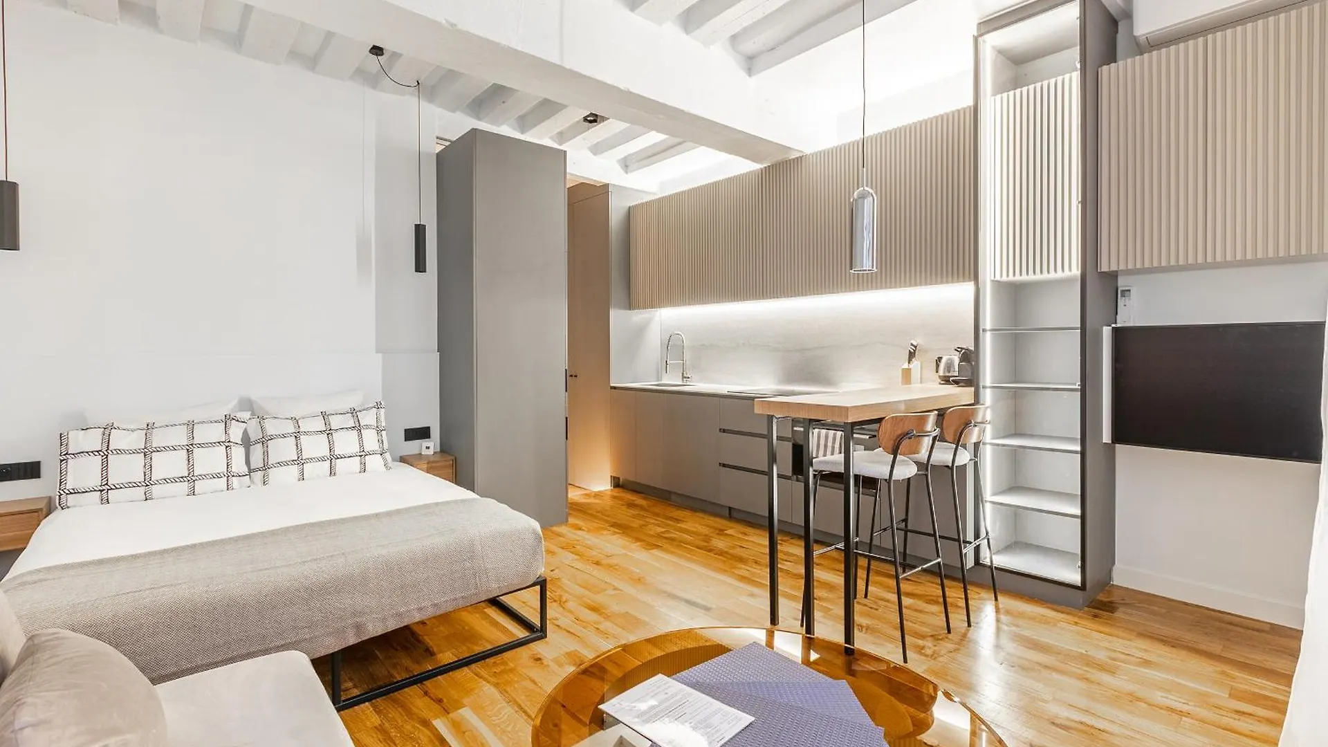 La Suite Parisienne 0*, Paris France