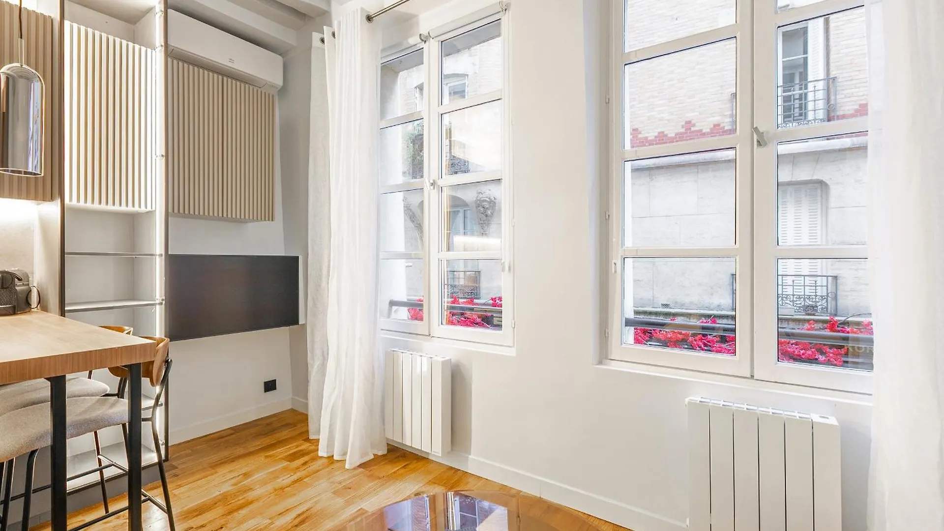 La Suite Parisienne Apartment Paris
